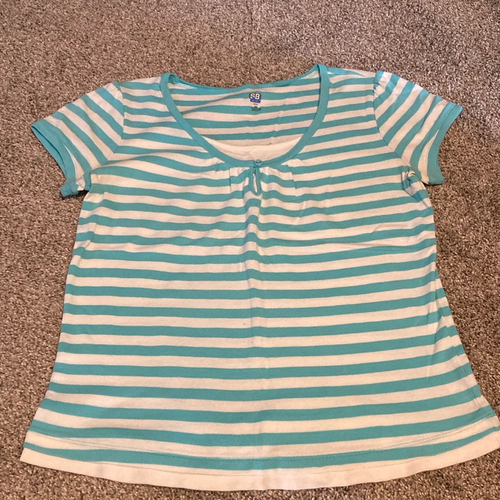 SB Active blue and white striped shirt, size medium